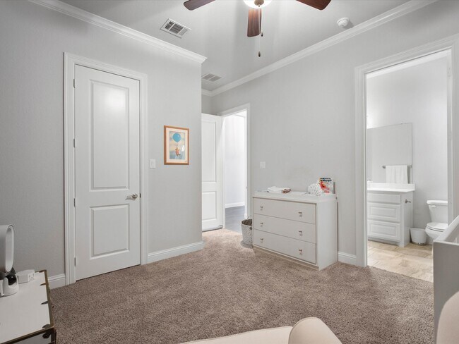 Building Photo - 2419 Portwood Way