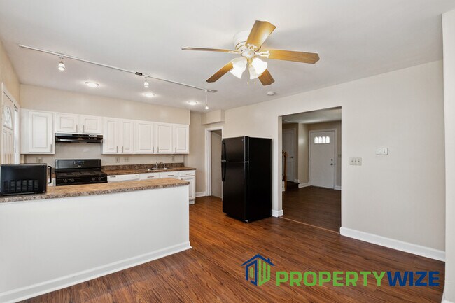 Building Photo - 1250 Walker Ave