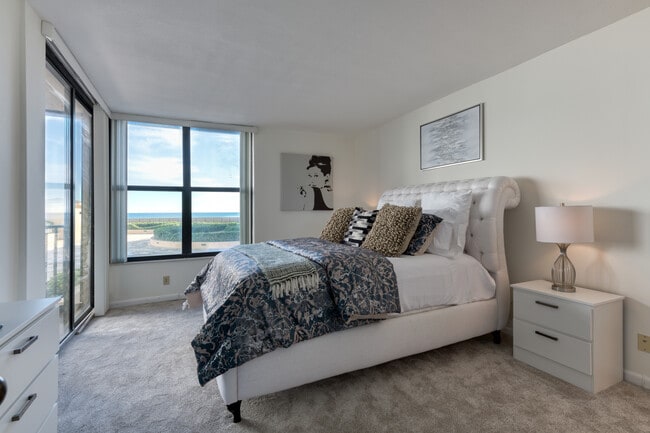 Building Photo - 3610 S Ocean Blvd