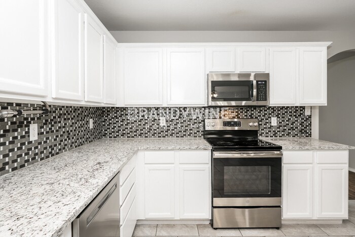 Building Photo - 10532 Turning Leaf Trail