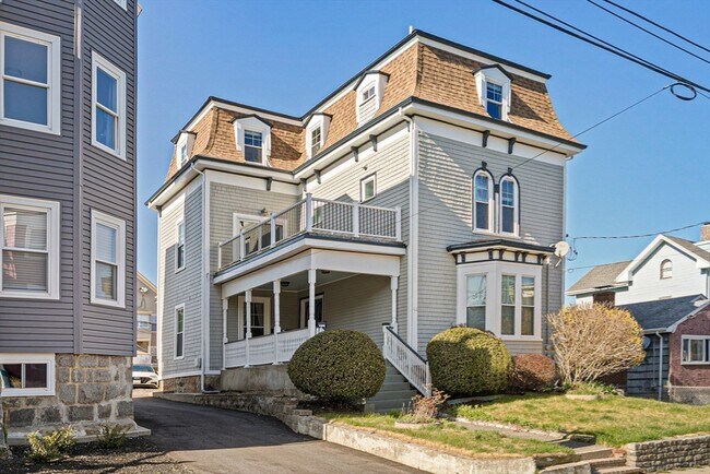 Building Photo - 42 King St