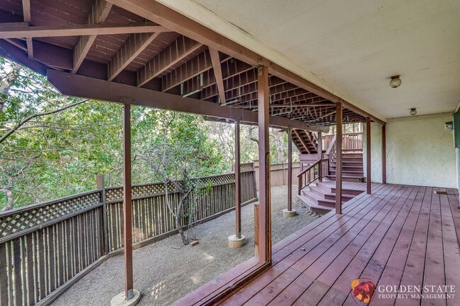 Building Photo - Spacious Los Altos Hills Home with Stunnin...