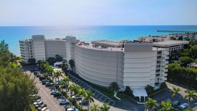 Building Photo - 2780 S Ocean Blvd