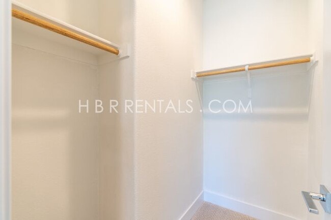 Building Photo - Welcome to your new casita in Tracy, CA! +...