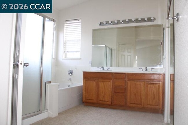 Building Photo - 524 Rosewood Ln