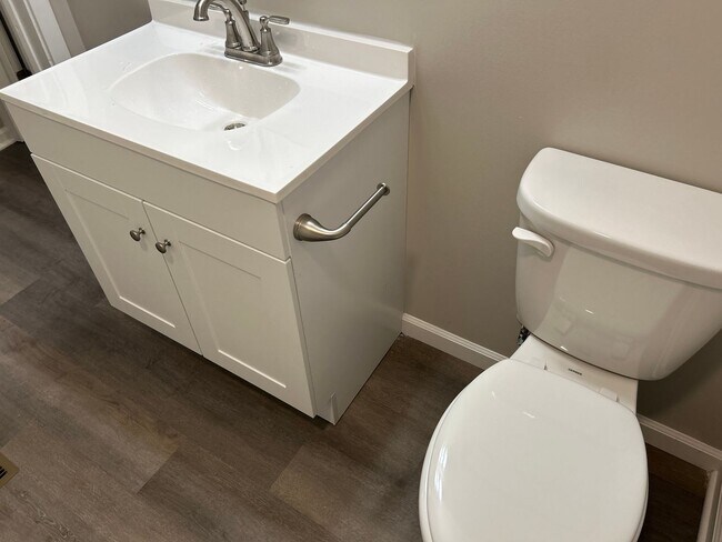 Building Photo - 1907 NE 26th St