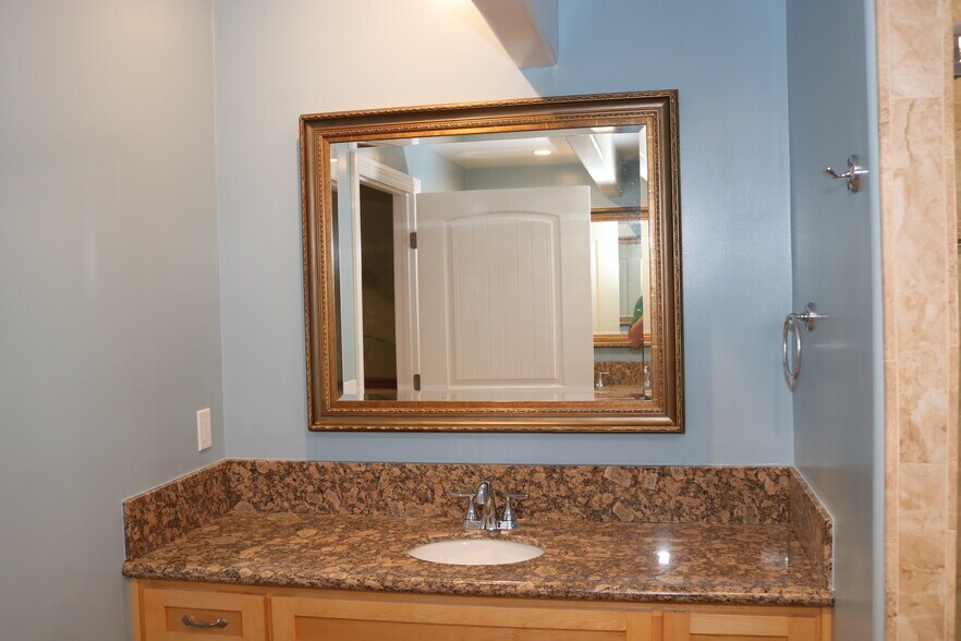 Building Photo - 751 Camino Durango