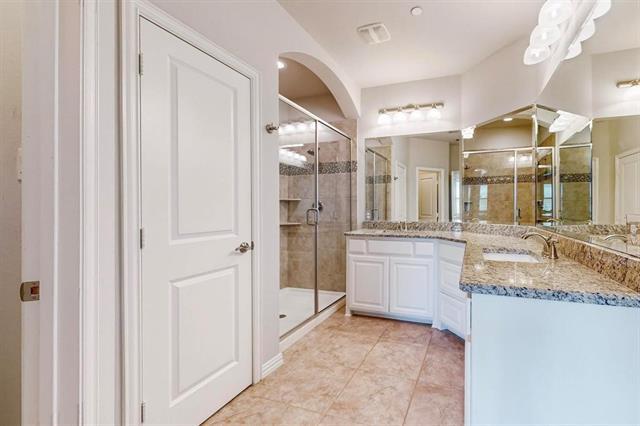 Building Photo - 4646 Rhett Ln