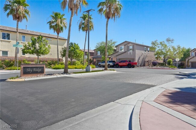 Building Photo - 9304 Golden Lad Ave