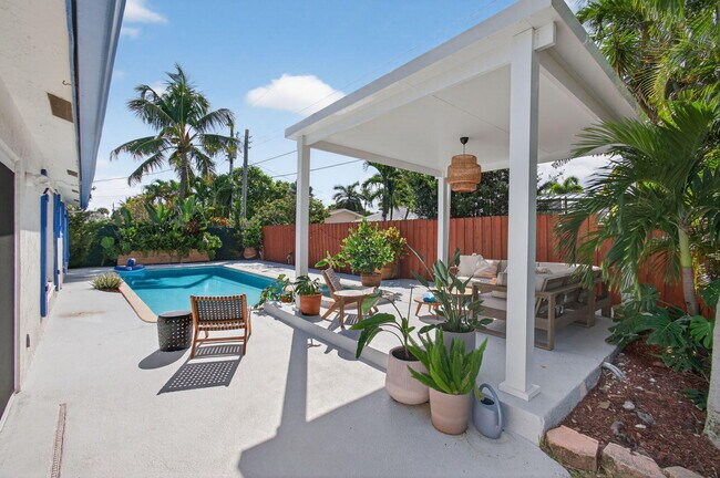 Building Photo - 802 Mallard Dr