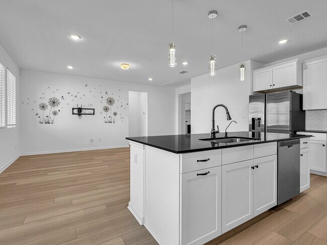Building Photo - 2608 Emerson Trl