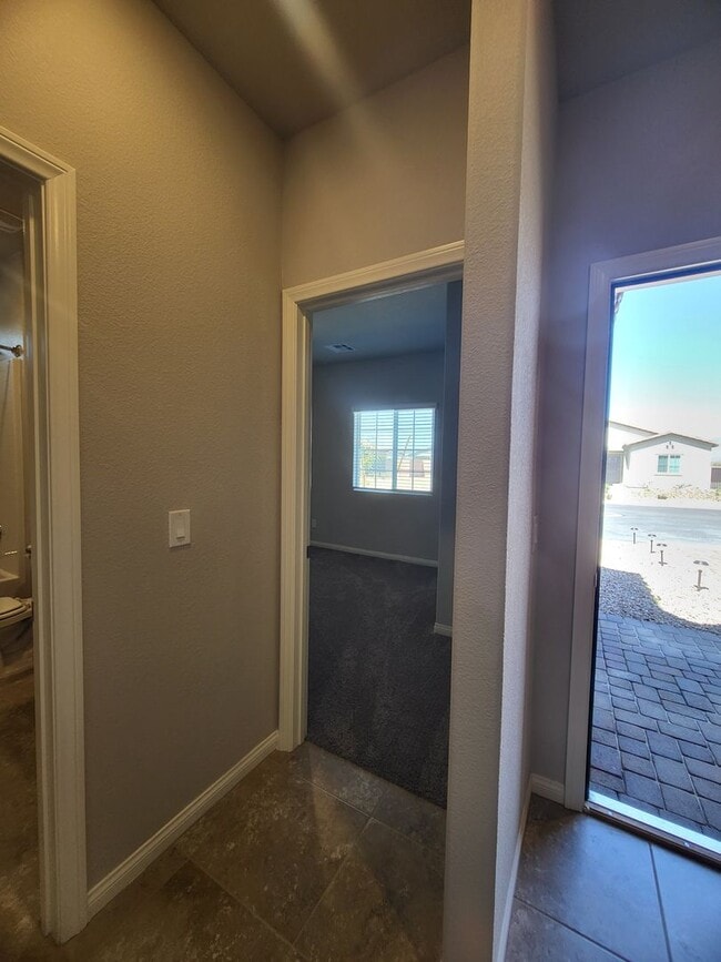 Building Photo - RIVERSTONE CELEBRATE HOMES - Hawk Ave.