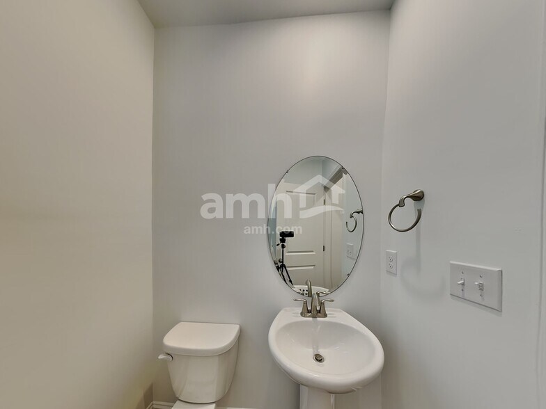 Building Photo - 3514 Jefferson Cor Ln