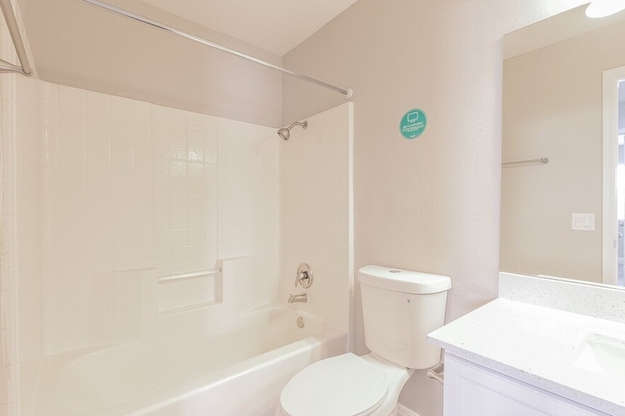 Building Photo - 456 Federman Dr