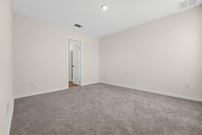 Building Photo - 511 Jones Bch Ln