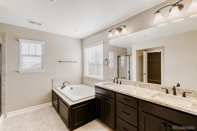 Building Photo - 15959 Hamilton Way