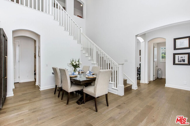 Building Photo - 24407 Clear Creek Pl