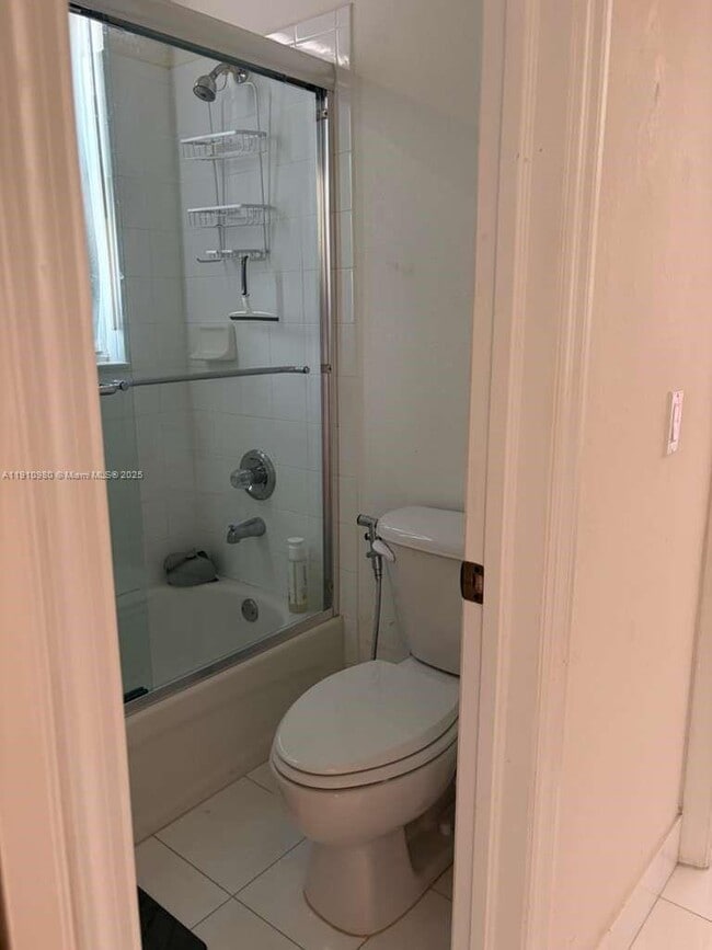 Building Photo - 8666 NW 114th Ave