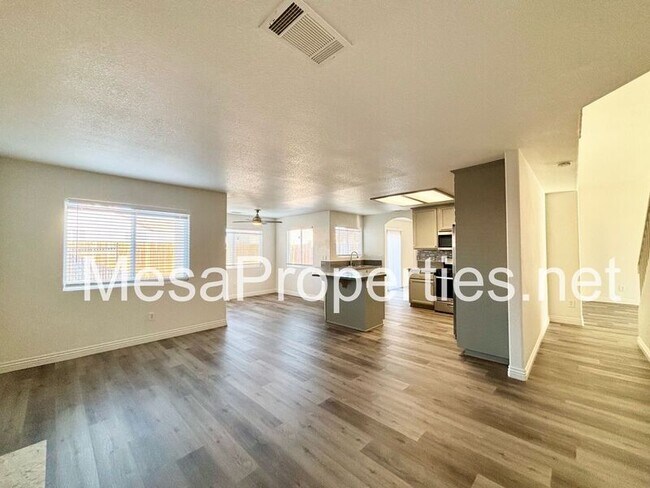 Building Photo - 16992 Lido Cir