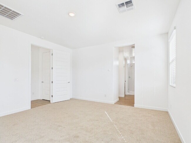 Building Photo - Brand new home with Casita