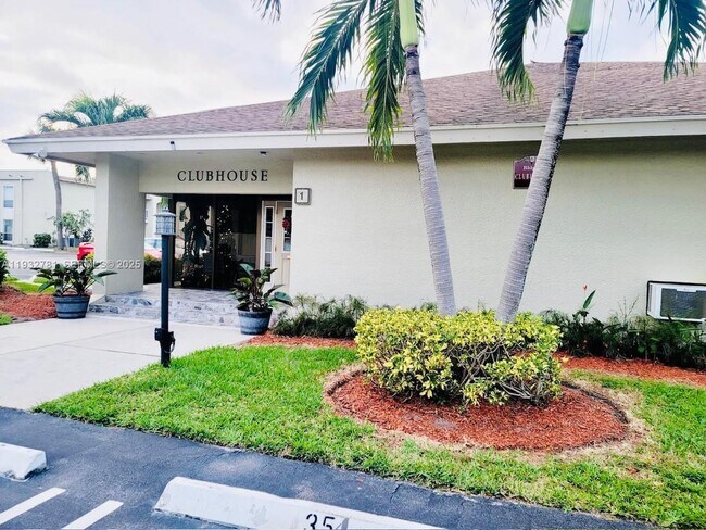 Building Photo - 1500 N Congress Ave