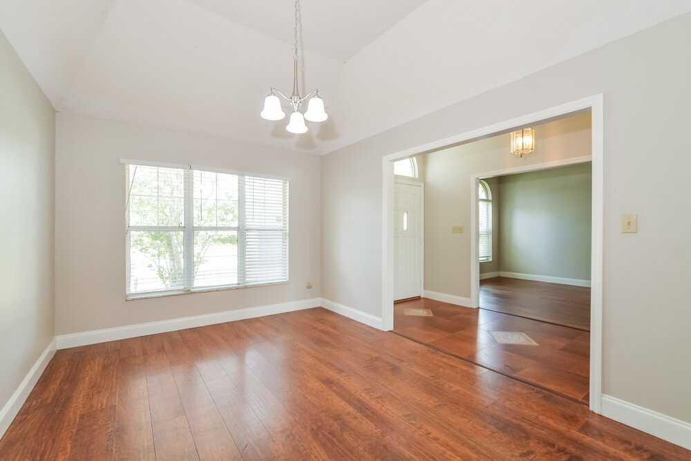 Building Photo - 14813 Lone Eagle Dr
