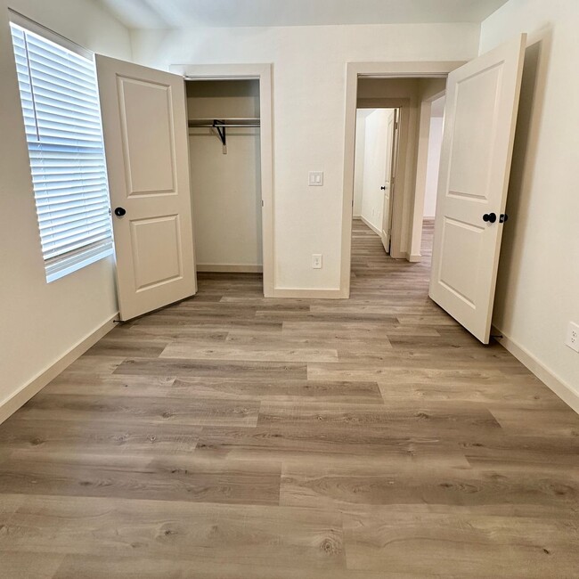 Building Photo - Brand New Build Located In Elm Meadows!