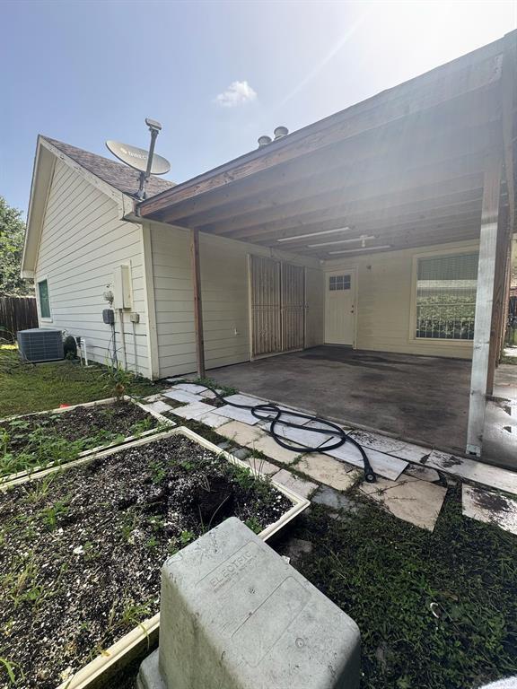 Building Photo - 6918 Puerta Vista Ln