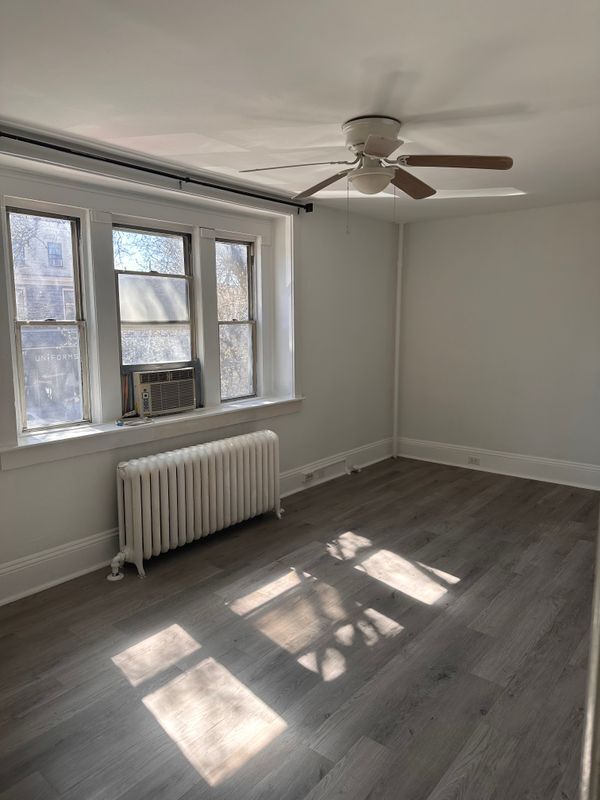 Building Photo - 841 1/2 Lancaster Avenue, Second Floor