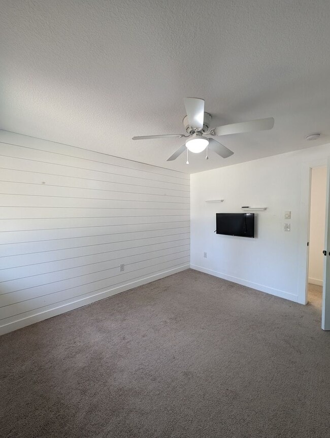 Building Photo - Large 4 Bedroom Home for rent in PO - Over Two Acres and Room to Roam!