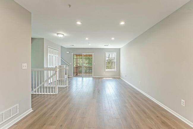 Building Photo - 2865 Barclay Wy