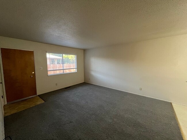 Building Photo - Anderson 1403-1405