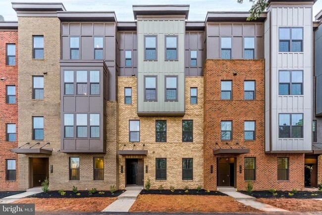 Building Photo - 21815 Express Ter