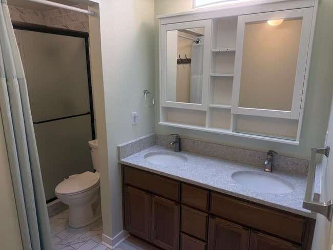 Building Photo - Updated Single Level Home in Highly Sought Sexton Mountain Neighborhood