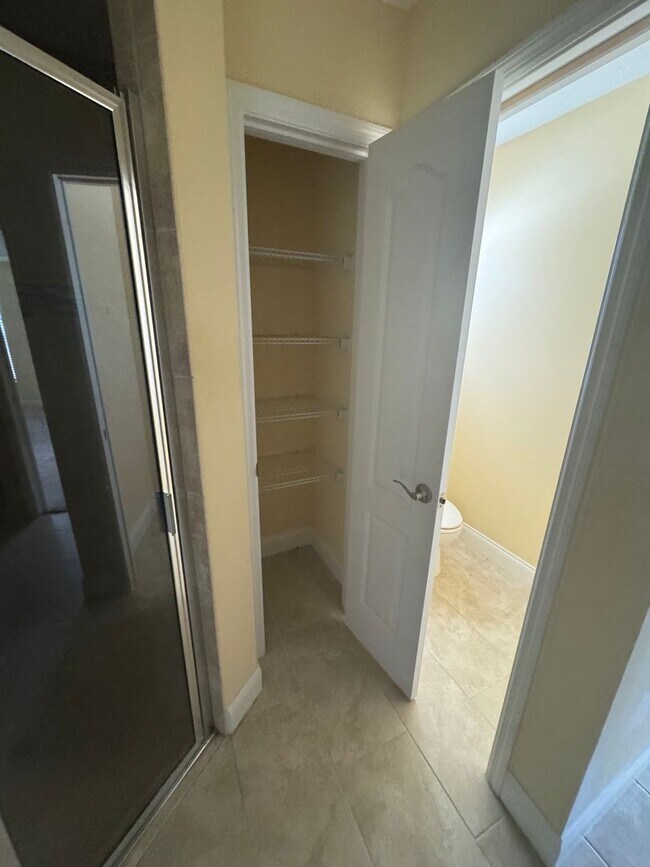 Building Photo - Spacious 4BR/2BA Home in Oaks at Ocala Cro...