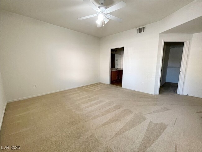 Building Photo - 6160 Rumrill St