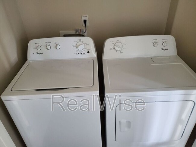 Building Photo - 16597 SW Blanton St