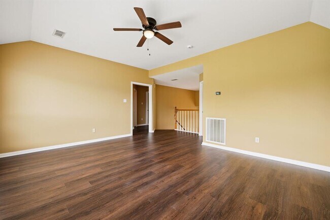 Building Photo - 8714 Malardcrest Dr
