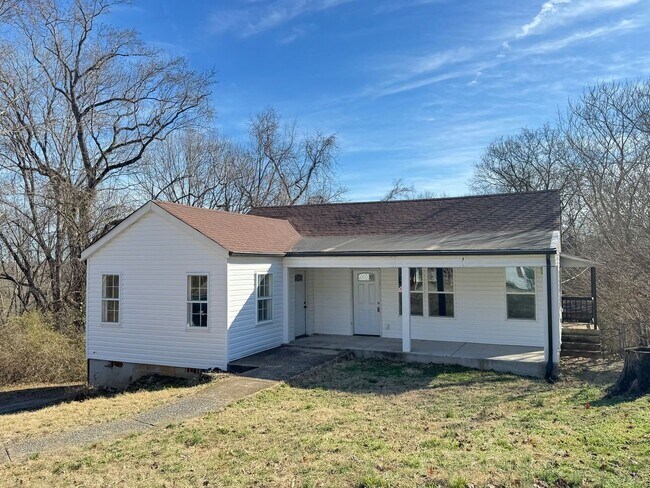 Building Photo - Dual Suite Privacy! Perfect for Roommates — Minutes to APSU & Downtown