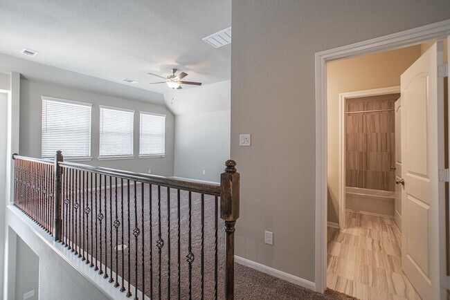 Building Photo - 28104 Rocky Heights Dr