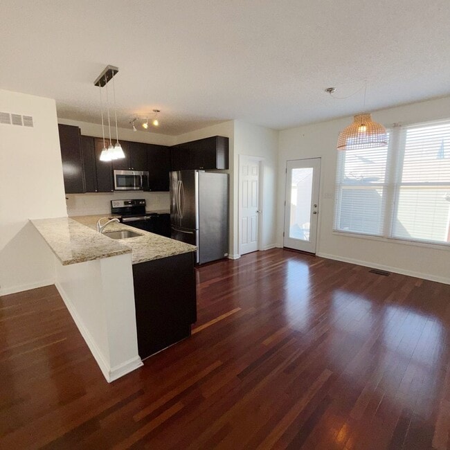 Building Photo - 3306 Domain St