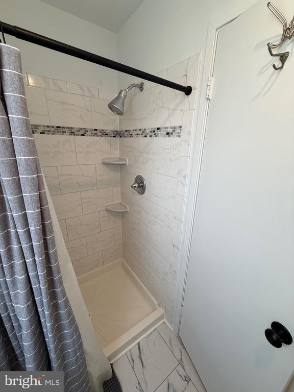 Building Photo - 7809 Harrowgate Cir