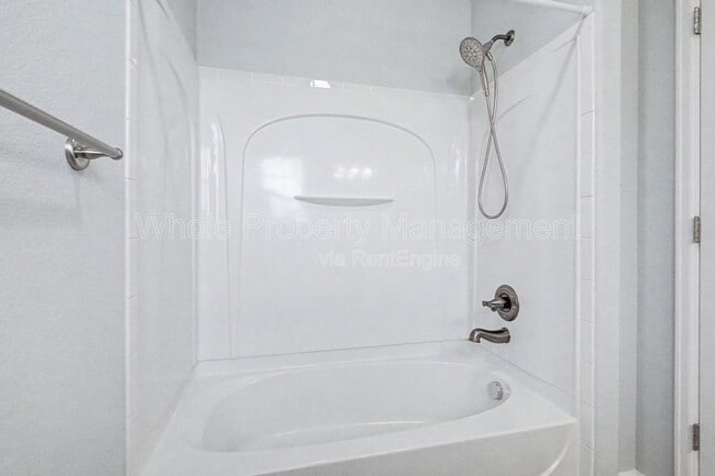 Building Photo - 5614 Bergamont Dr