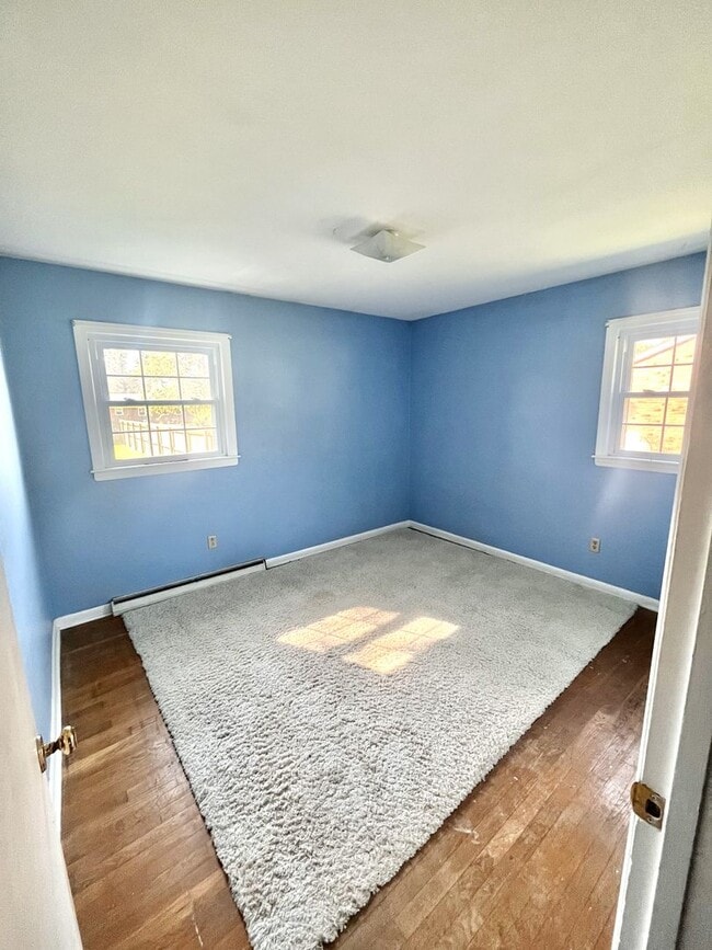 Building Photo - Single Level Home in Bridgewater