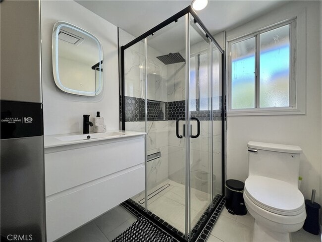 Building Photo - 1157 W 2nd St