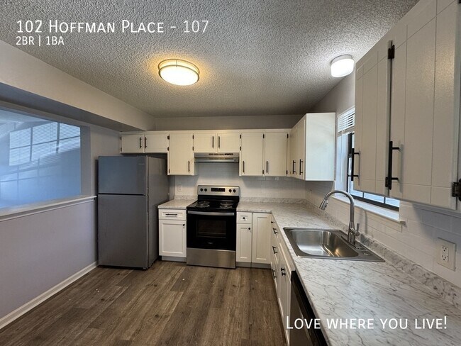 Building Photo - 102 Hoffman Pl