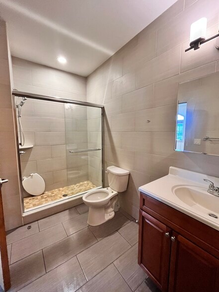 50 Oak St 203 - 30 Oak St