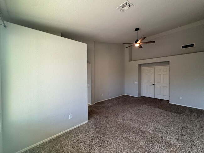 Building Photo - 4 Bedroom Home W/ Pool Available in Tatum Ridge Near Jomax Rd & N Tatum Blvd!