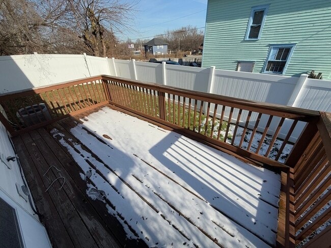 Building Photo - Welcome to 5085 Stanley Ave