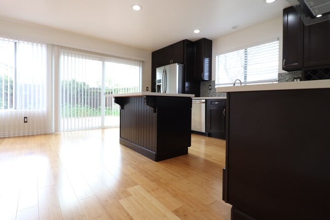 Building Photo - Welcome to this updated single-story 3-bedroom, 2-bath home located in the desirable Fairfield Mi...